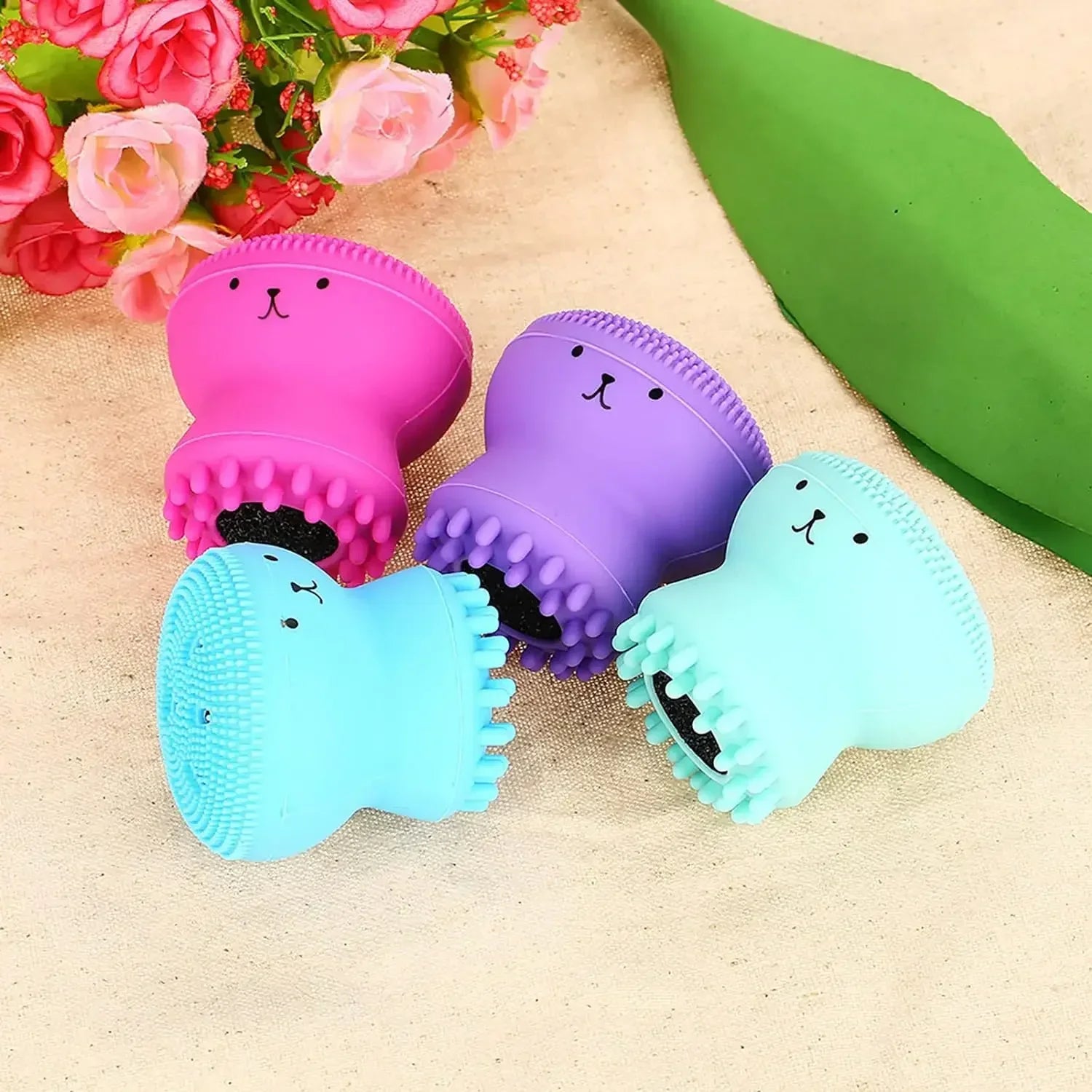 Fashion Exfoliating Face Cleansing Brush