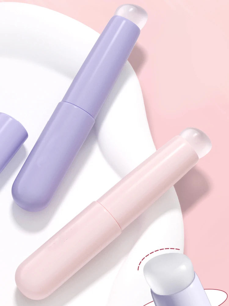 Dust Proof Soft Silicone Lip Brush